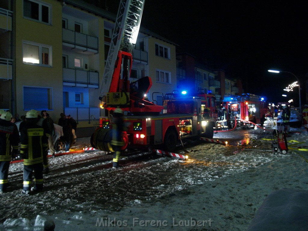 Feuer in Kueche Koeln Vingst Homarstr P571.JPG